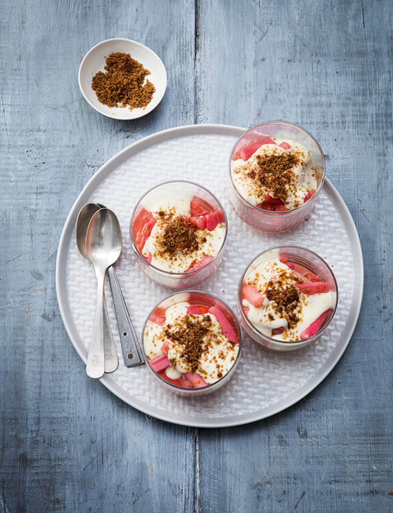Rhubarb and Custard Pots