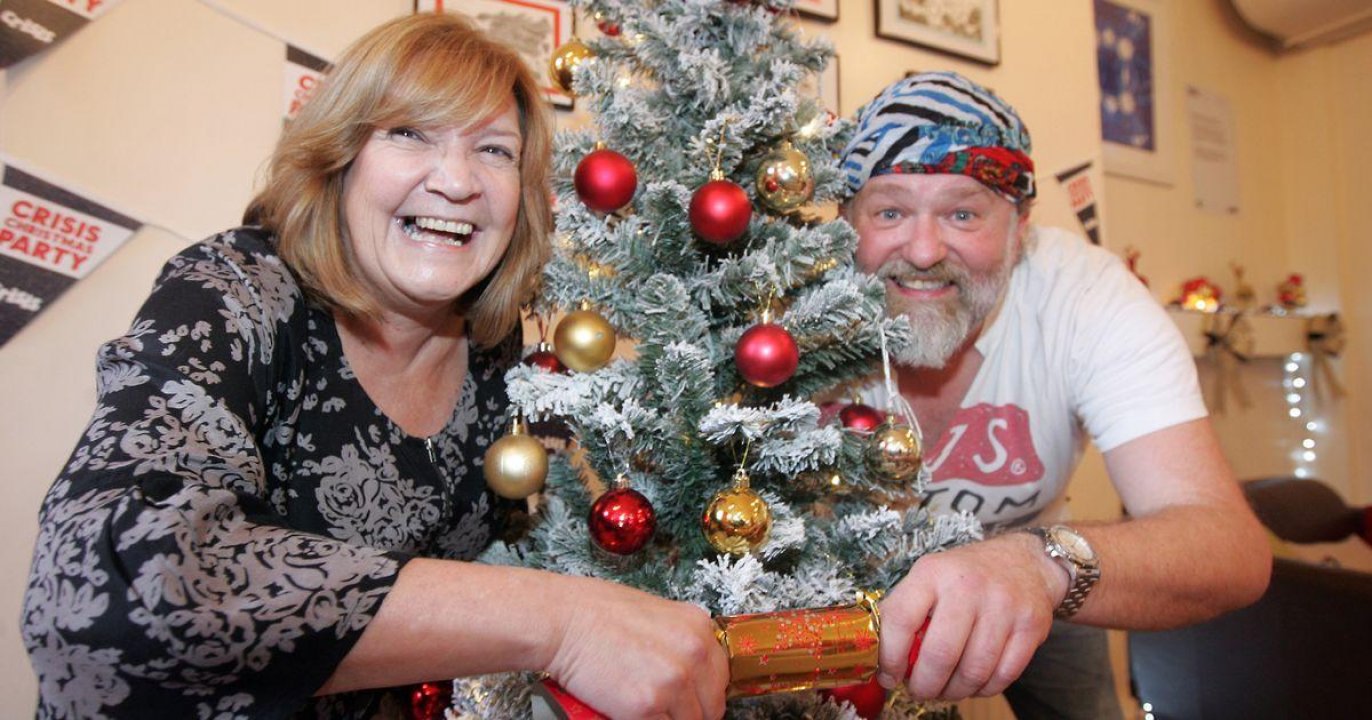 Si launches Crisis Christmas Party