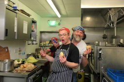 Si launches Crisis Christmas Party