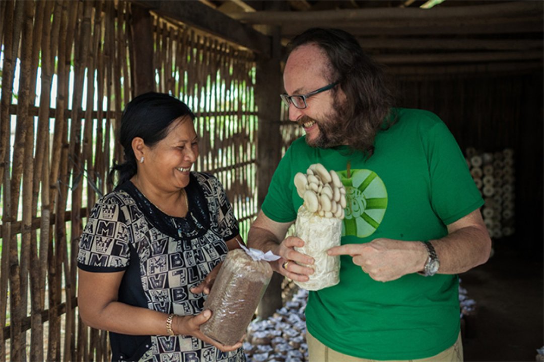 Dave visits Cambodia with Oxfam to help #LiftLives for good